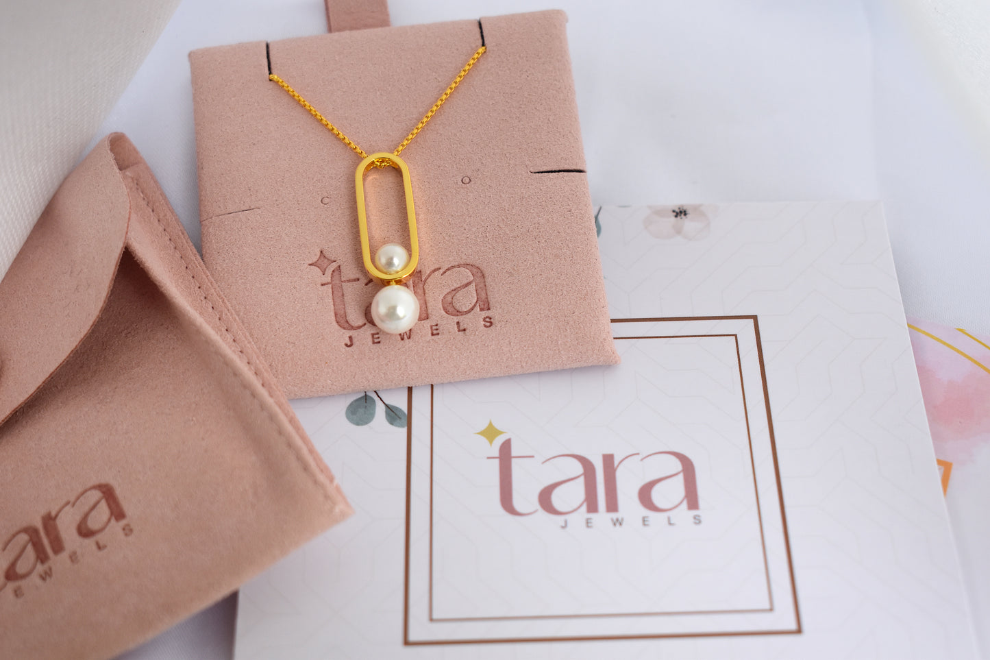 Harper || Venetian Pearl Pendant Geometry Gold