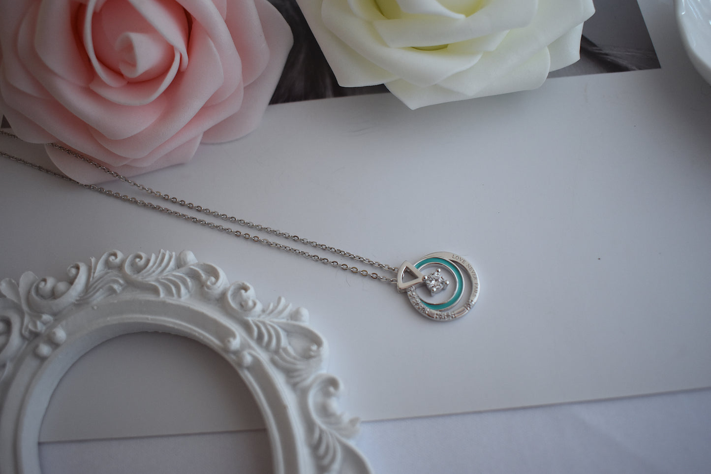 Luna || Ferris wheel Charm Necklaces